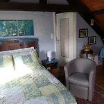 La Longere Des Gillettes Bed & Breakfast