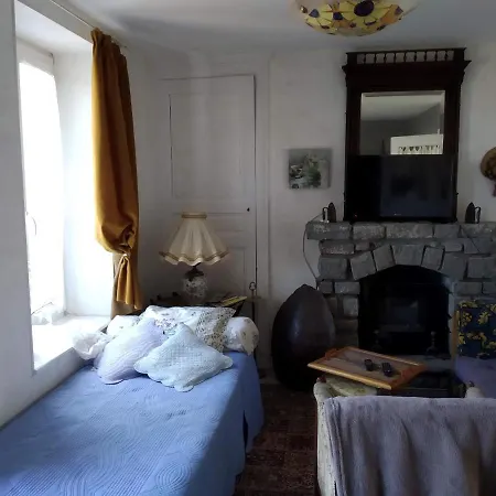 La Longere Des Gillettes Bed & Breakfast
