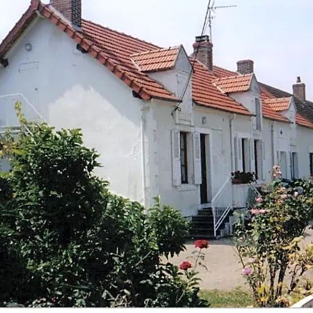 La Longère Des Gillettes Bézenet