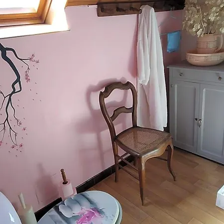 La Longère Des Gillettes Couette-café Bézenet